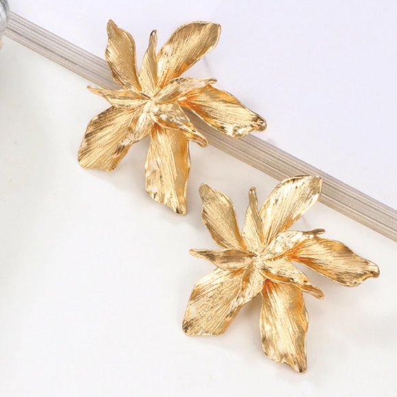Lrafty Jewelry - Big flower statement earrings
